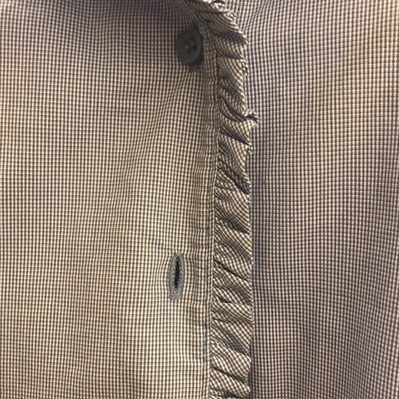 New York and Company Strech Shirt - Picture 3 of 6